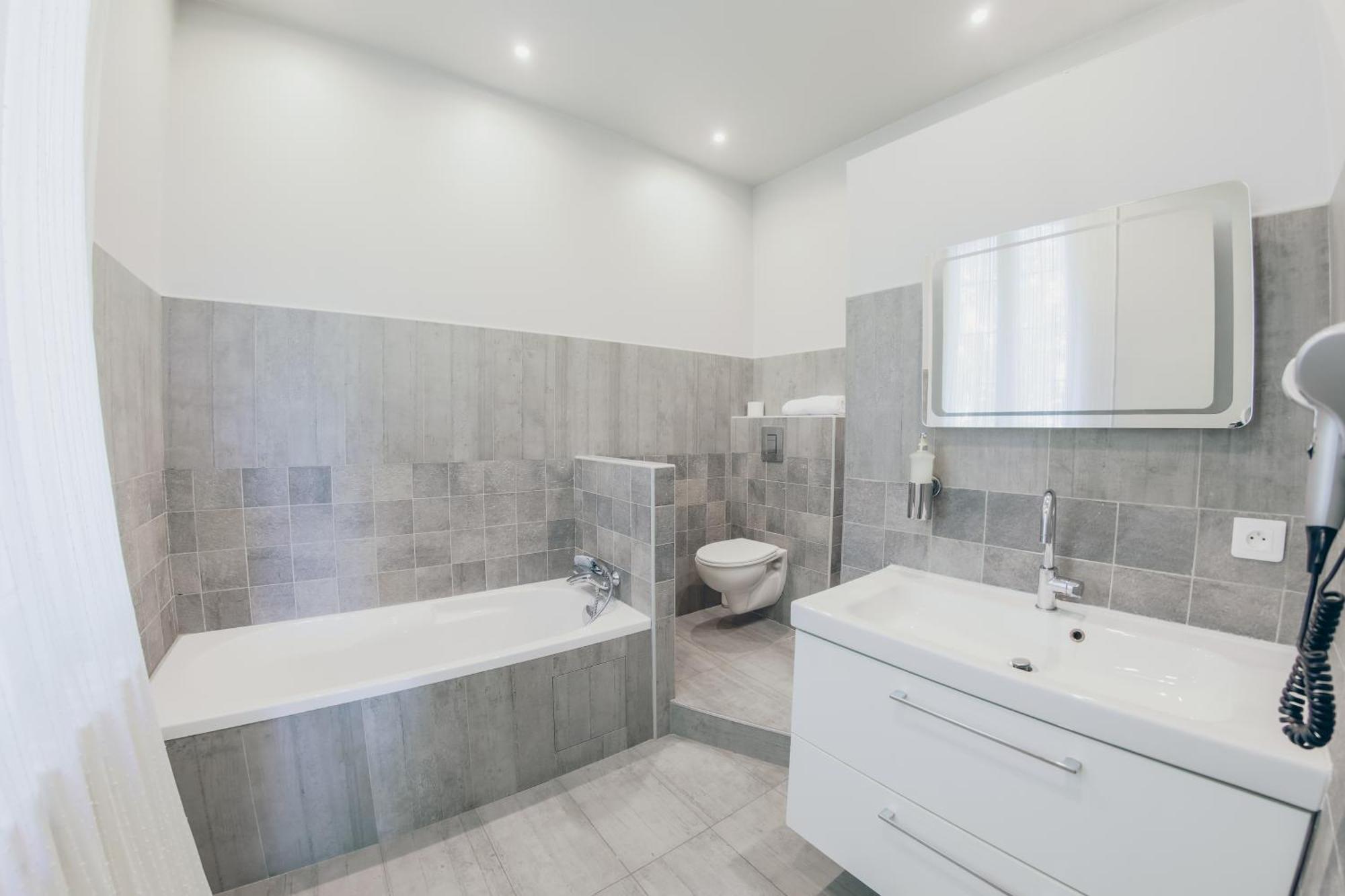 Bed & Breakfast De La Treille - D'hotes