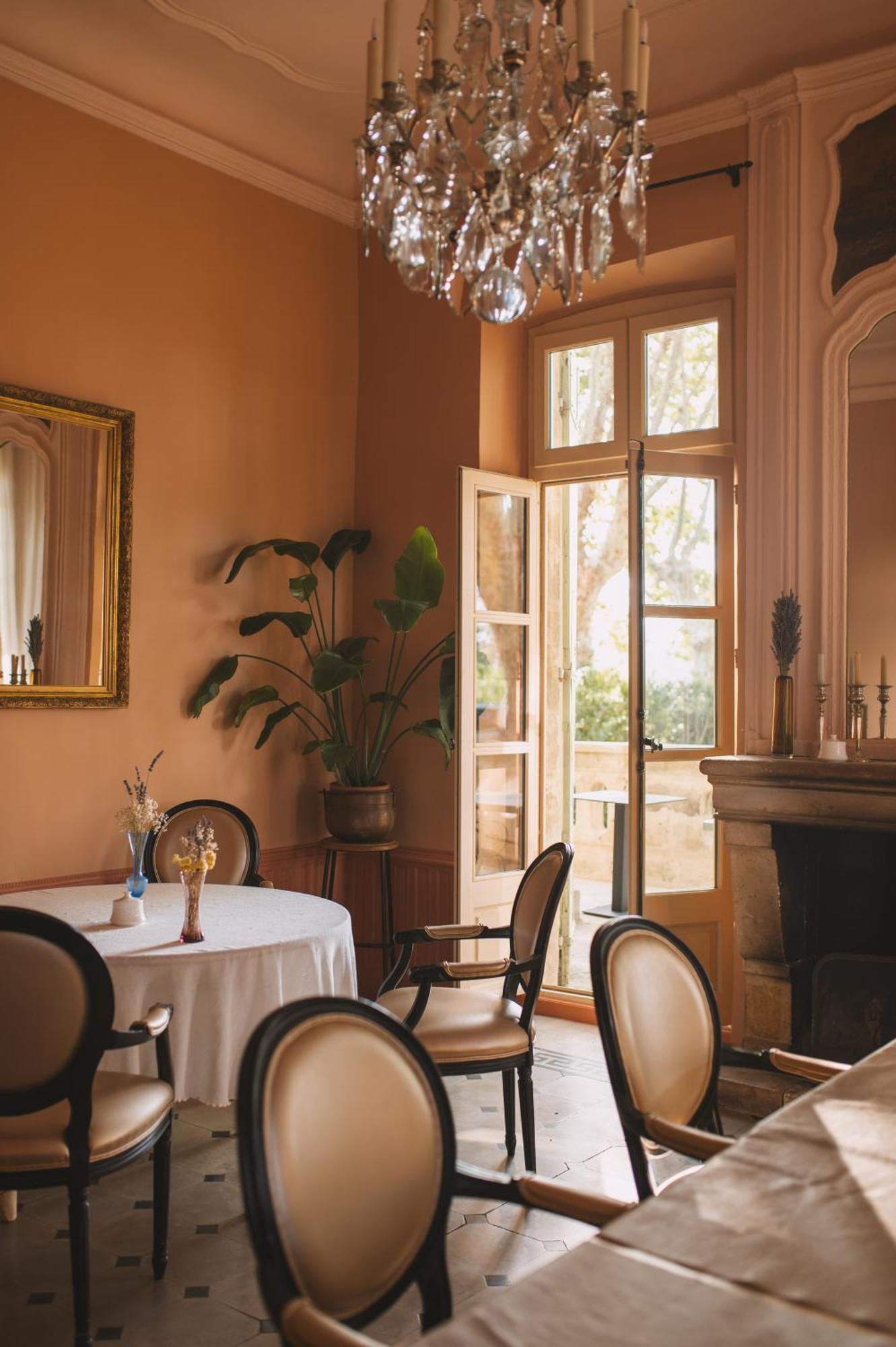 De La Treille - D'hotes Bed & Breakfast *